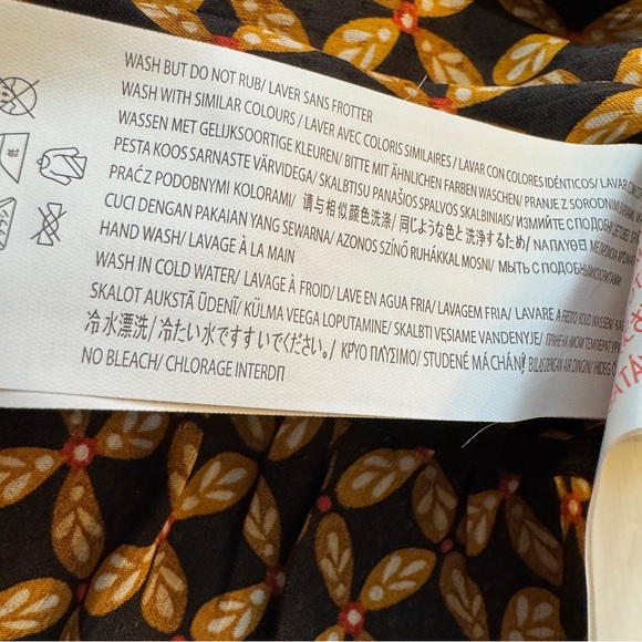 MINKPINK Valentina Twist Blouse Balloon Sleeve Gold Black Geo Print X-Small Top - Picture 7 of 12